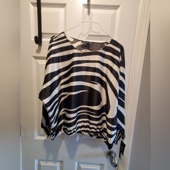 Alfani. Black and white zebra stripes print. NWT.  SZ LARGE.  Lightweight - Picture 1 of 6